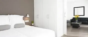 Whotells Sant Antonio Barcelona 3*,
